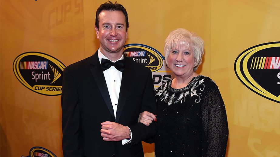 Kurt-Busch-Gaye-Busch_zpsbcbc253a.jpg