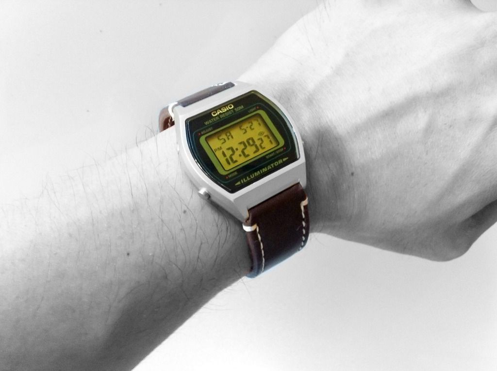 removing g shock strap