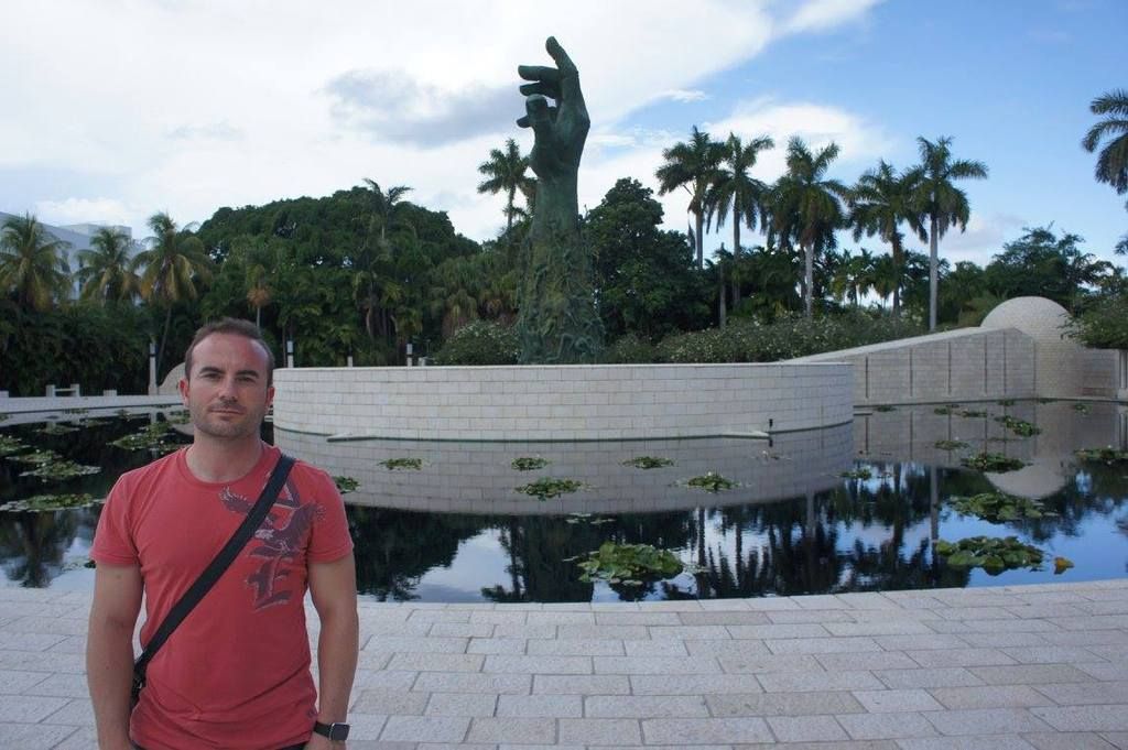 Ruta por Florida, DisneyWorld - Blogs de USA - Día 6 Sep: Vuelta a Miami, Monumento holocausto (1)