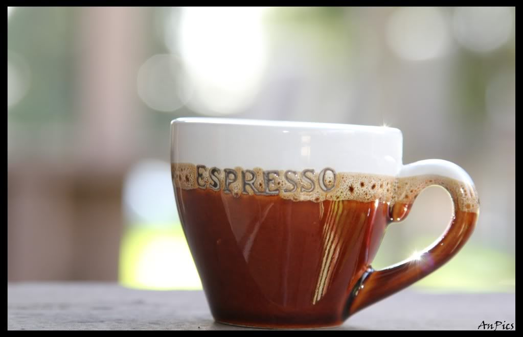 IMAGE: http://i1024.photobucket.com/albums/y309/Anishkumar007/AnPhotography/Espresso.jpg