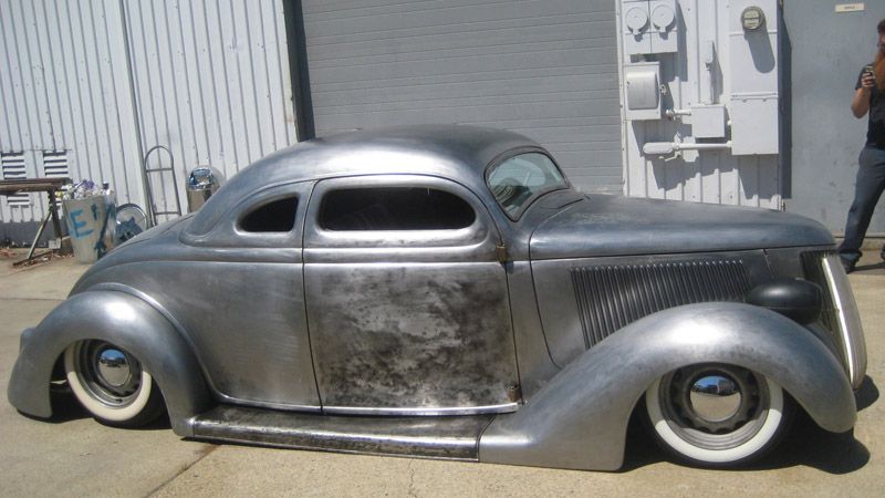 [Immagine: James-hetfield-1936-ford-coupe5_zpsf4d60c98.jpg]